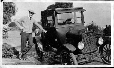 House_Front_Man&Ford